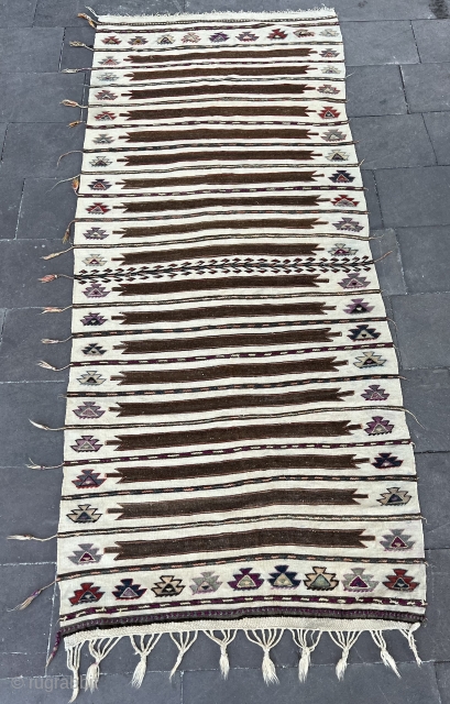 Size: 110x275 old Ankara, Elmadağ Rug. Natural tones, good colors                       