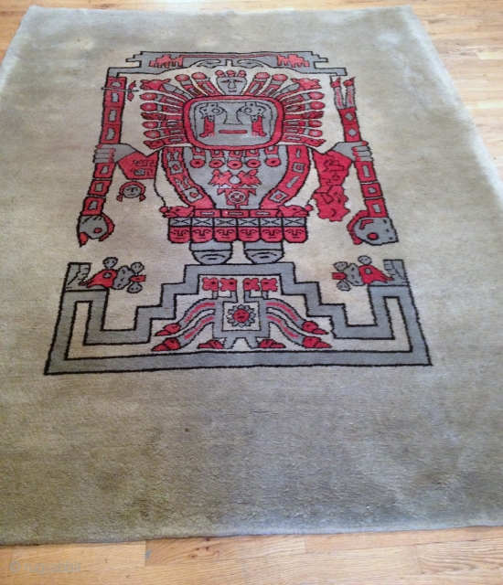 ECUADORIAN RUG WITH MAYAN DESIGN
FROM 1950'S
6 BY 8 FEET
PERFECT CONDITION                       