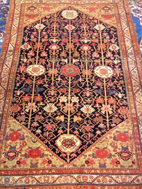 PERSIAN MISHAN MALAYER
BEAUTIFUL COLORS AND GREAT DESIGN
4'3 BY 6'5 FT
GOOD CONDITION                      