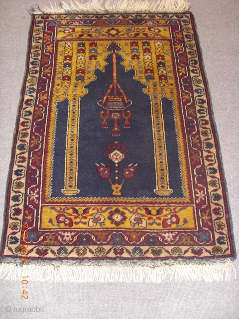 Stock no:	C1001-1750	
Quality:	WOOL&WOOL	
Origin:	YAHYALI	
Size:	77x115 CM	
NOTE:	OLD-SEMI ANTIQUE	
                             