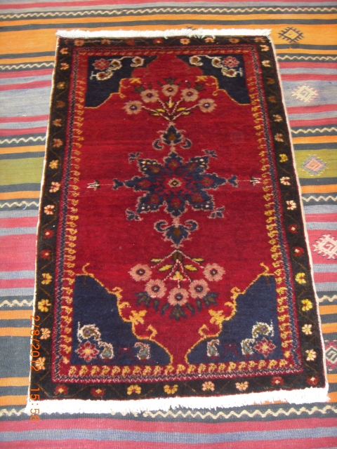 ANTIQUE ANATOLIAN CEYREK 
Stock no:	C1004-1500
Quality:	COTTON&WOOL
Size:	69X110 CM

                           