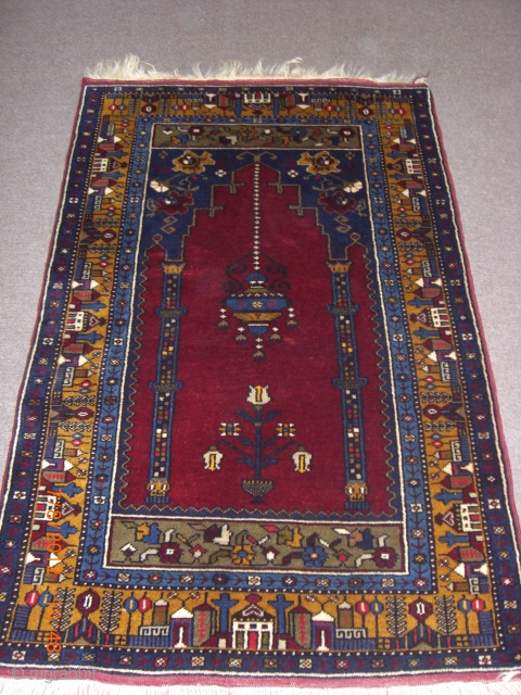 OLD YAHYALI CEYREK
Stock no:	C1010-1950
Quality:	WOOL&WOOL
Origin:	YAHYALI
Size:	88X134 CM


                            