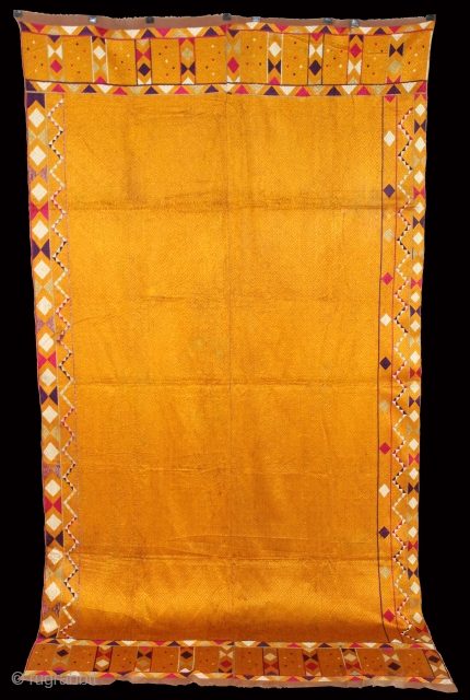 Vari-Da-Bagh from West (Pakistan) Punjab India Called As Vari-Da-Bagh.Rare Pallu Design.Extremely Fine Phulkari.(DSE01900).                    