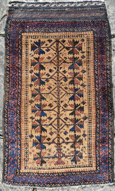 Late 19th century Belouch balisht, good condition, some corrosion to black pile
32in by 19in                   