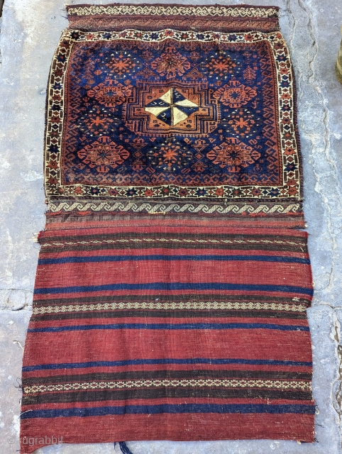 Beautiful complete Baluch bag with silk highlights and many weaving techniques. Shiny, good pile. 2'1" x 2'8" (folded) Contact me at: steven.malloch@gmail.com or gerrerugs@gmail.com         