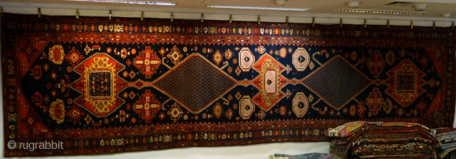 Zarand antique from Iran, 19th century +150 yrs. old.
Top original condition with no Restauration areas.

Size: 7.48 x 1.96m (24.54 x 6.43 ft.)           