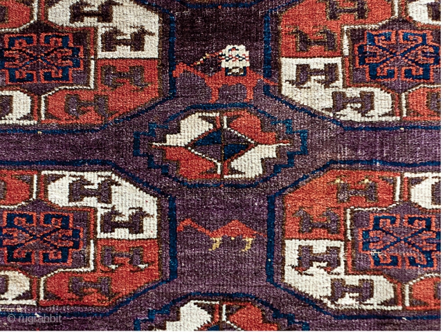 Detail of a Chodor carpet, first half of the 19th century. 256x187 cm.
Will be sold on auction at Goteborgsauktionsverk, Sweden 28th of November along with 70 other rugs and carpets.

Visit our website  ...