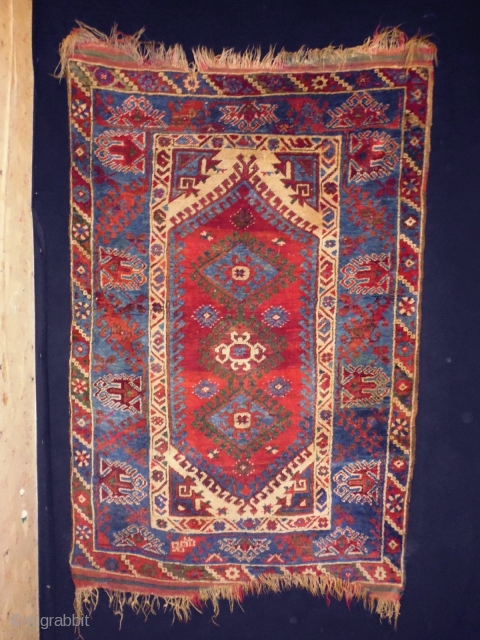 Anatolian Yagcibedir
Size: 106x155cm (3.5x5.2ft)
Natural colors (except one of the red color is not natural), made in circa 1910/20               