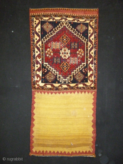 Qasqhay Bagface
Size: 58x31cm (1.9x1.0ft)
Natural colors, circa 90-100 years old                        