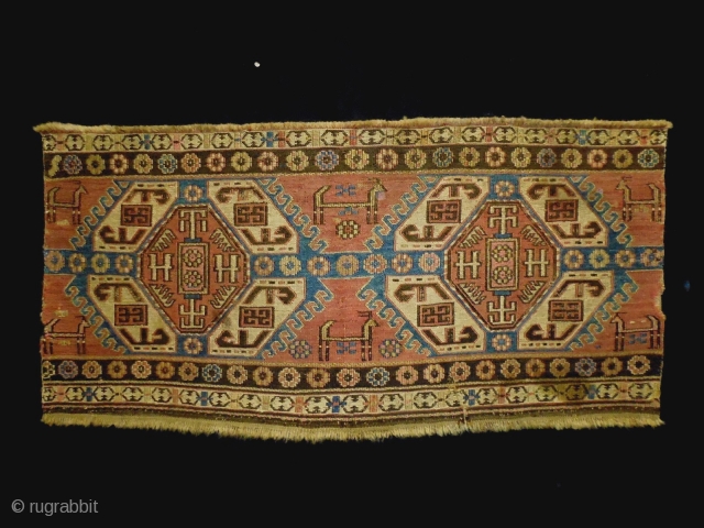 Shasafan Soumakh mafrash
Size: 100x49cm (3.3x1.6ft)
Natural colors, made in circa 1910/20                       