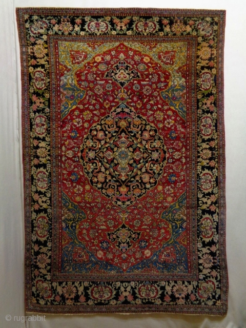 19th Century Very Fine Isfahan
Size: 140x210cm (4.7x7.0ft)
Natural colors                         