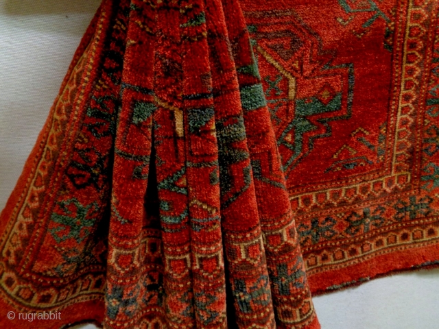 Kizilayak/Ersari Penjerelik
Size: 128x48cm
made in period 1910                           