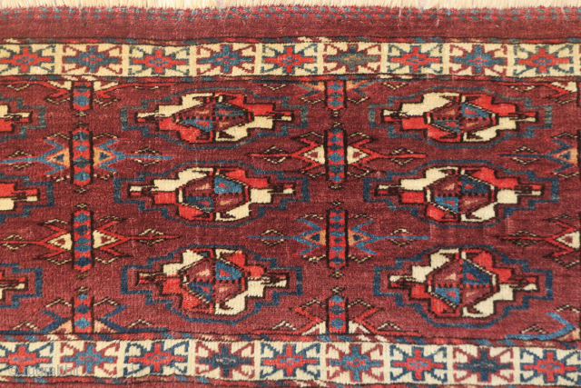 Antique 19th century Karadashli torba with vibrant aged dyes and great design elements. Size is 112x37 cm (3 feet, 8inches x 1 foot,3 inches). Excellent condition for the age as shown. Inquiries  ...