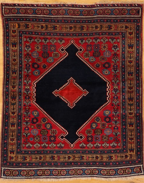 Afshar rug from south east Persia

Age: circa 1875

Size: 4′.1″x3′.4″ (124×102 cm)

This extremely striking south east Persian tribal rug shows a red field decorated with octagons,palmettes,flowers,botehs and other interesting elements. It supports a  ...