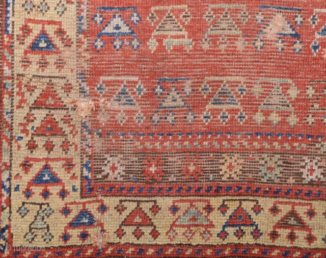 Early 19th Century Central Anatolian Rug size 124x170 cm                        