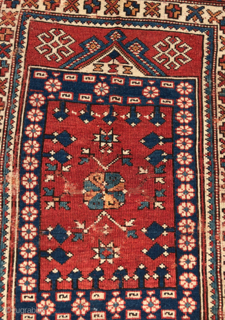 West Anatolian Bergama Rug circa 1800 size 160x185 cm                        