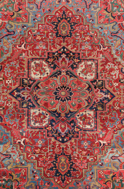 Persian Heriz Carpet circa 1890 size 300x390 cm                         