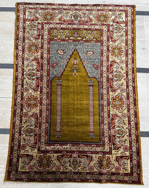 19th Century Sivas Silk Rug. size 120 x 168 cm. in good condition. Please send me directly mail.
halilaydinrugs@gmail.com               