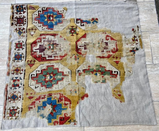 Early Cappadocia Fragment Size: 110x116 cm
Please contact directly. Halilaydinrugs@gmail.com                        