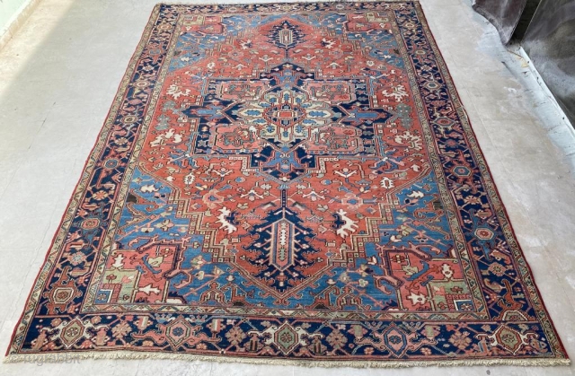 Persian Heriz Carpet 19th Century Size:225x315 cm                          