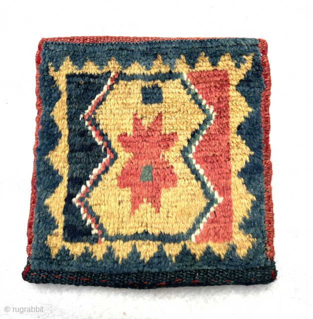 The gold knots of the Qashqai in this unique Gabbeh bag With a very beautiful kilim on the back,perfect condition,size 17x18cm> Please Contact this email for more information.
hamidparsacarpet@yahoo.com     