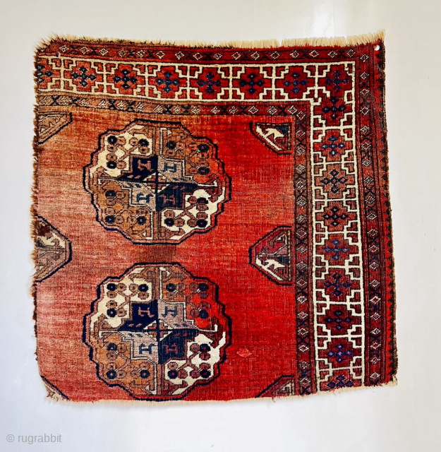 Early Turkmen Salor main carpet fragment. Circa 1800 or before. Size 53×54 cm (20.8×21.2 inches). Partial color fading as pictured. Very finely           