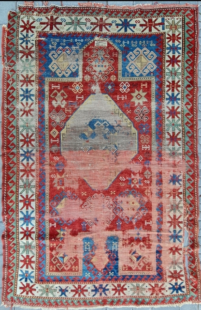 
Size : 120x180 cm,
Old kazakh ,
 Please email me directly ,

arisoylarmobilya@gmail.com                      