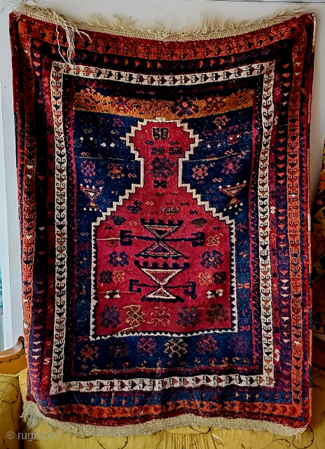 Central anatolia, Konya (cihanbeyli)
email me directly: arisoylarmobilya@gmail.com 

Hi everyone!
I am a carpet collector and seller. While we delivered all the carpets collected from the villages to tourist sales stores in Cappadocia until  ...