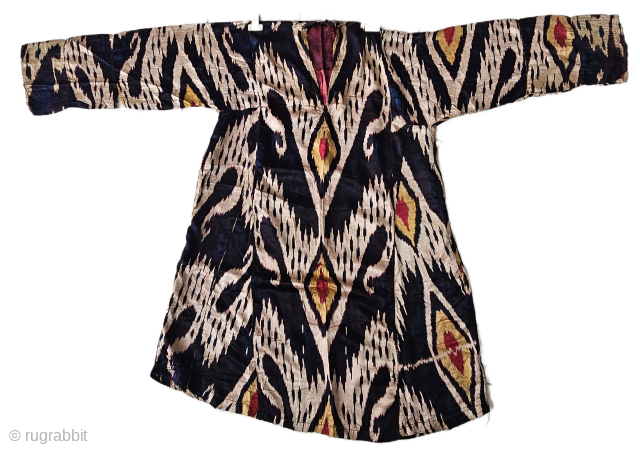 Size ; 68x113 cm
( M/S )
Old ikat dress.                         