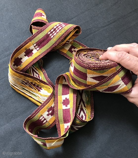 An unusual antique Uzbek / Ghajaree (Ghajari Gajari) silk woven tent band, dating to late 19th century. Such float weft weaving made in border region of Northern Afghanistan and Uzbekistan have always  ...