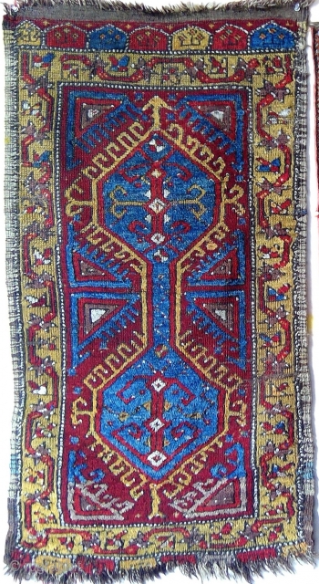 Antique Central Anatolian yastik with saturated colors and good pile. Probably Konya region, late 19th/early 20th century                