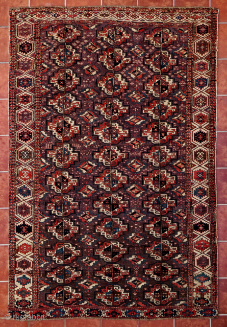 An Early Chodor Carpet 177cm x 263. Additional images on request.                      