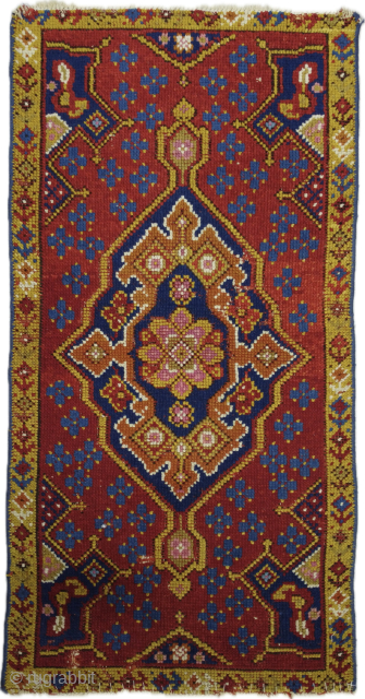 Oushak 19th

Size 83x163 cm

Please send me directly mail. kirmenrugs@gmail.com or +90 543 735 2221                   