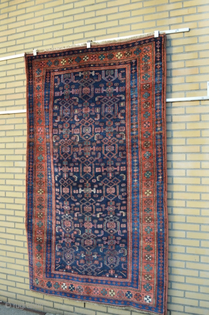 Superb Qualty Kurdish Bidjar circa 1900's
Heavy very good wool on wool warp weft and knots.
size 226 x 136 cm              