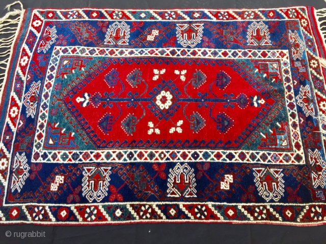 Anatolian (Döşemealtı) Rug 19th Century
Size:160x110 cm / 5’4”x3’7” / 64x43 inc
                      