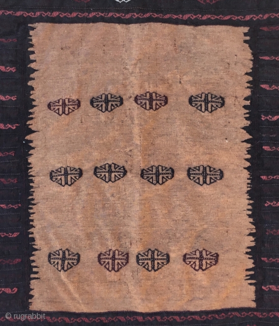 Beluch Kilim Sofra 
Size:140x138Cm/ 4’5x4’8”                            