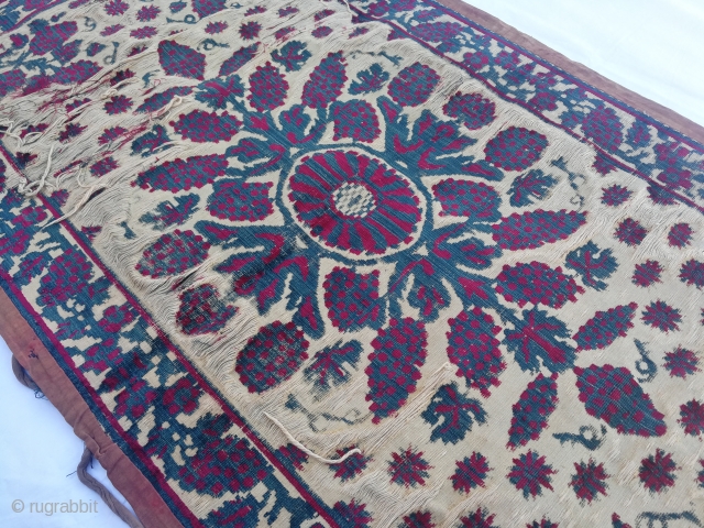 Ottoman Chatma
Size:116x62cm / 3'10"x2"                             