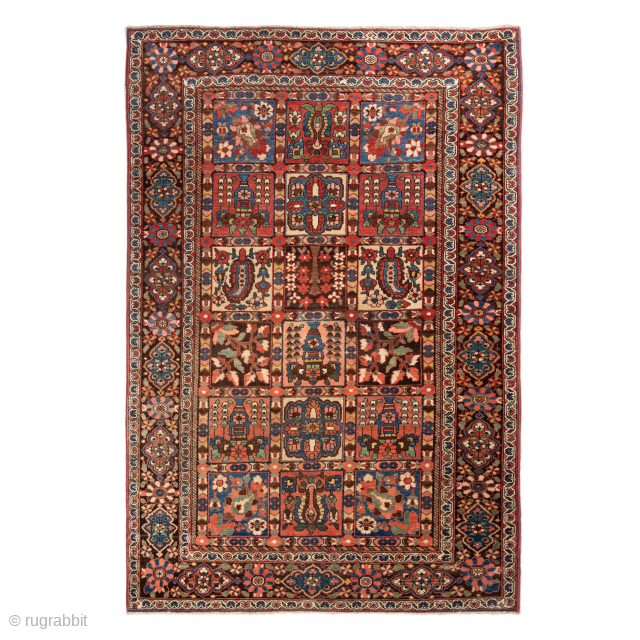 Antique Persian Bakhtiari Rug, Circa 1900, 4’7 x 6’9 Ft.
                       