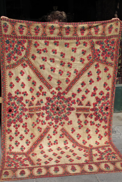 Suzani19sen.210x140cm.Good condition                               