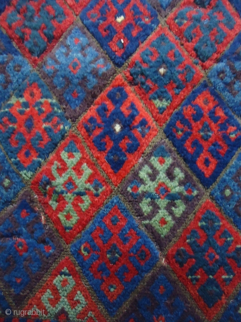 Jaf Kurd with beautiful natural colors and shiny wool,all original.Fine weave,Wool on wool.E.mail for more info.                 