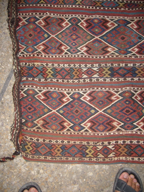 SW Persian Grain Bag ?,with original kilim backing,all good colours,very good condition,nice desigen.Size 3'6"*2'9".E.mail for more info.                