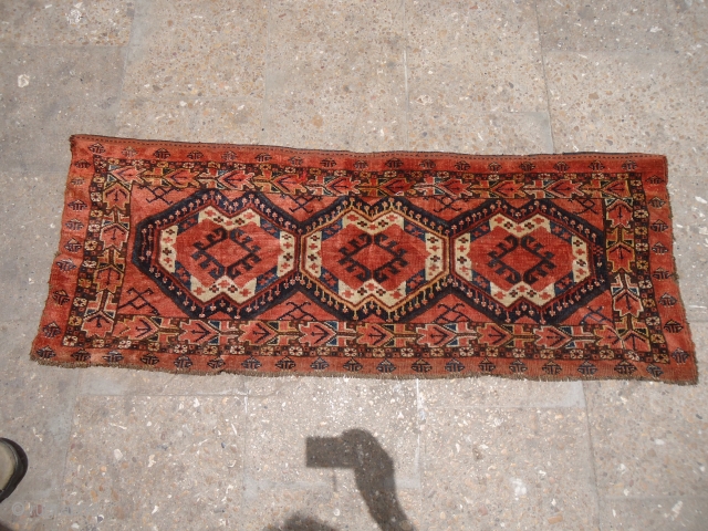 Beautiful jalor with all good natural colors good age and shining wool,all original.Size 4'*1'6"..E.mail for more info and pics.              