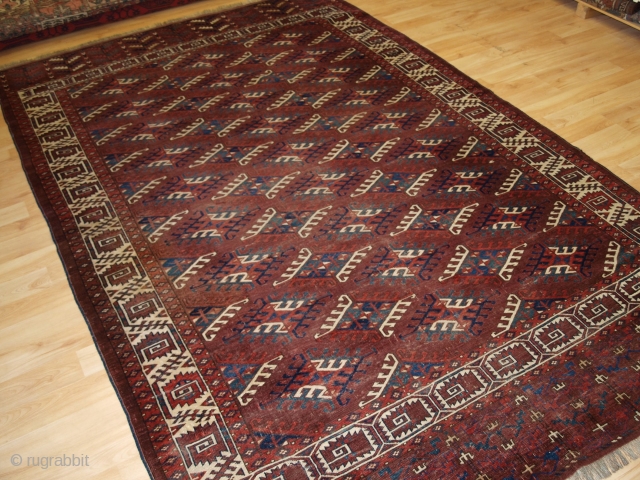 Yomut main carpet, 19th century. Size: 9ft 7in x 6ft 2in (292 x 188cm).                   