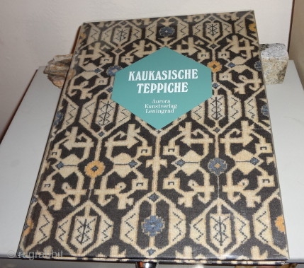 Kaukasische Teppiche, -1984, Aurora Kunstverlag Leningrad, von Kerimov, Stepanjan et al.
Excellent condition, German language texts.
Price includes shipping worldwide.

E: vonsomogyi@gmail.com              