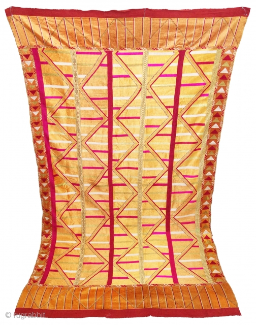 An Rare Sarpallu Phulkari From East(Punjab)India, India. Known As Sarpallu. Floss Silk on Hand Spun Khadi (Cotton) khaddar Cloth (DSC08774).             