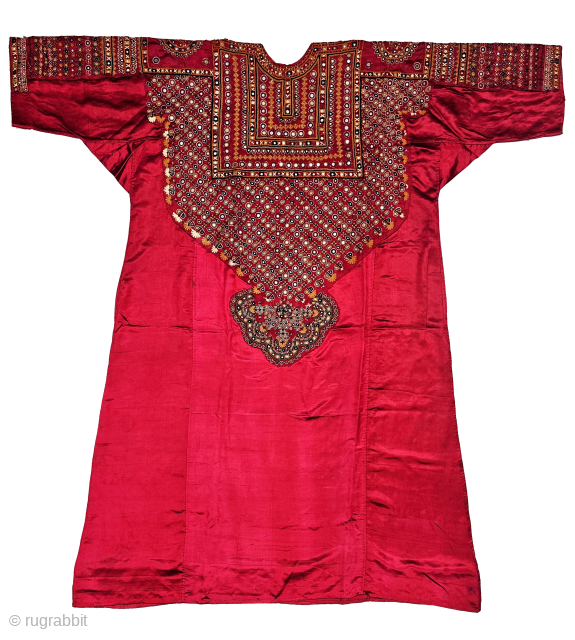 Abha (Abho) Of Fine Embroidery from the Syed Community of Banni District Kutch Gujarat. India. India. Silk Embroidered with Silk Threads, Tiny Mirror-Glass Discs(20250220_162523).         