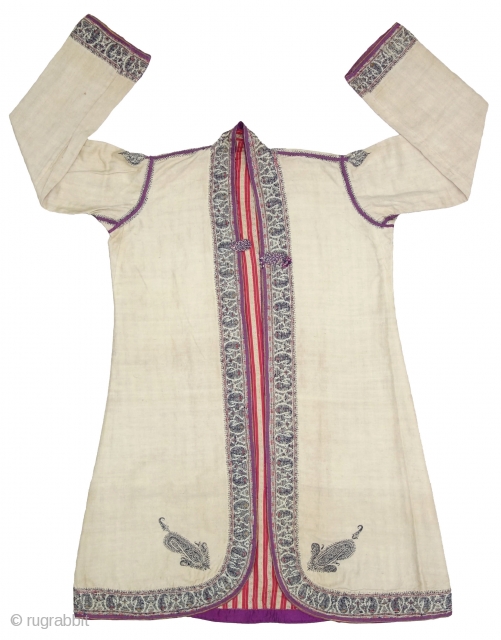 Choga (Coat) Kani Jamawar and Embroidery with keri butis From Kashmir, India. c.1900.
Its Size L-100cm, Round-134cm,Sleeve-19cmX63cm(DSC07527).                 