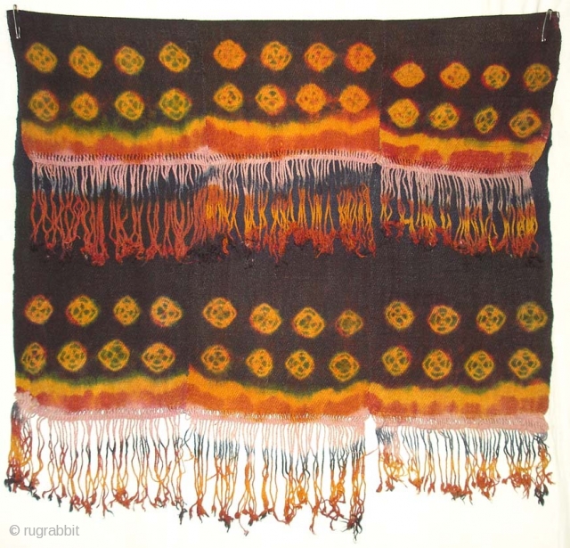 Zanskar Bokh Shawl From Tribal Area of Zanskar Ladakh India.Its Pure Indigo Blue colour has been used and made by yaks Wool.And its Tie and Dye work.very Rare Shawl.Its size is 79cm  ...