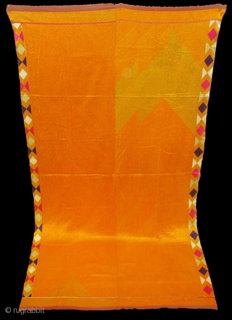 Phulkari From West(Pakistan)Punjab. India.known As Vari-Da-Bagh ,With Rare influence of Colour Change of Embroidery Threads with two Side Borders(DSC07072 New).             