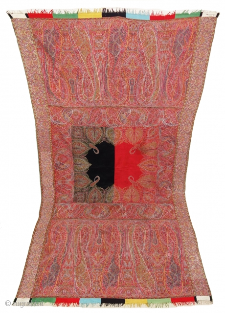 Highly Sikh Period Jamawar Long Shawl with double colour Middle, From Kashmir, India.C.1820-1850.Its Size is 143cmx280cm (DSC07719).
                